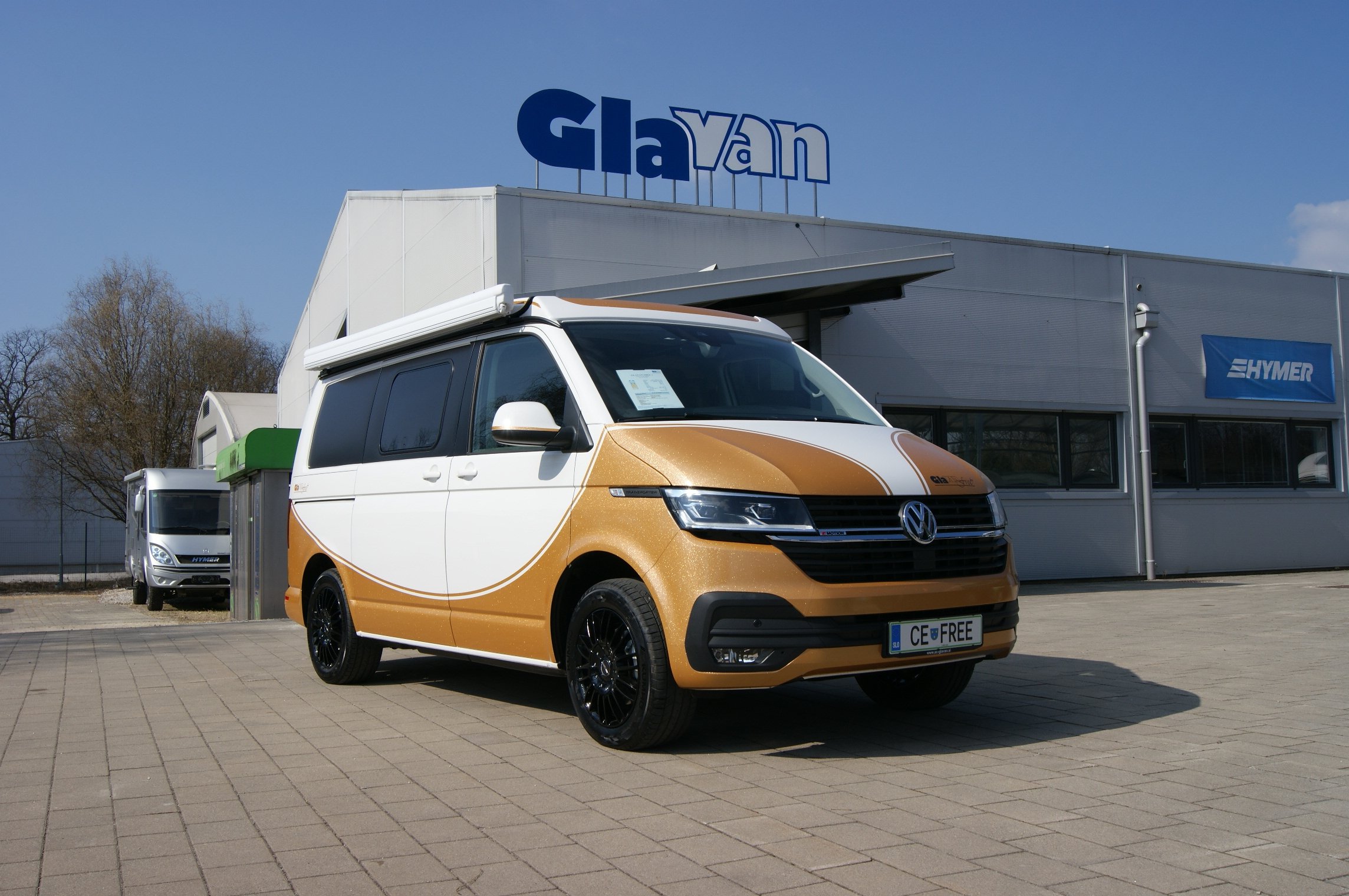 FREE GOLD AVTODOM UDOBEN ELEGANTEN EDINSTVEN AC GLAVAN