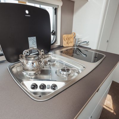 Prikolica Buerstner PREMIO 455 TS black forest AC GLAVAN