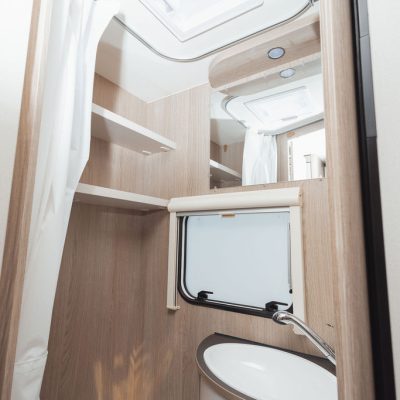 PRIKOLICA Buerstner PREMIO LIFE 415 TK AC GLAVAN