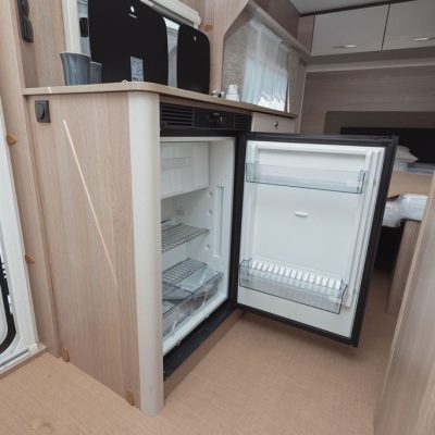 PRIKOLICA Buerstner PREMIO LIFE 480 TL AC GLAVAN