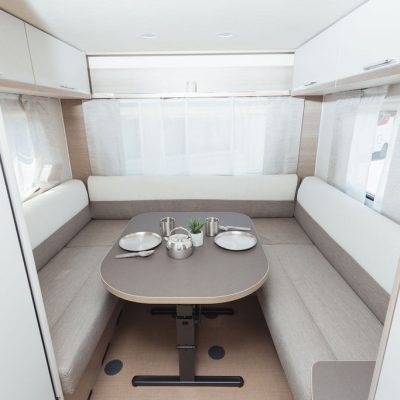 PRIKOLICA Buerstner PREMIO PLUS 440 TK AC GLAVAN