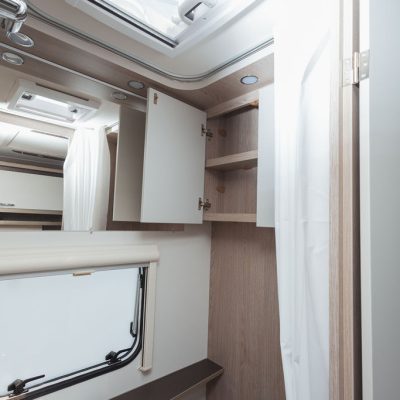 PRIKOLICA Buerstner PREMIO PLUS 440 TK AC GLAVAN