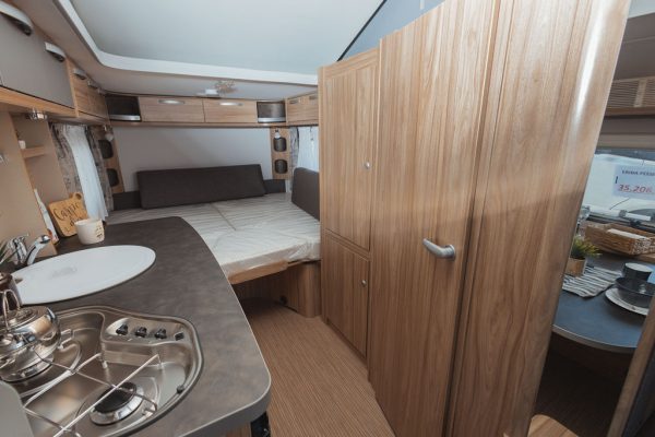 PRIKOLICA Eriba FEELING 442 AC GLAVAN