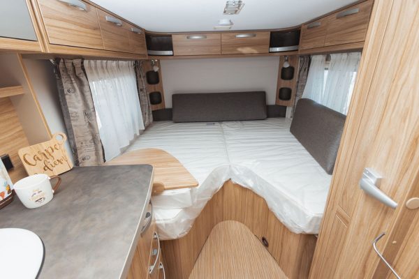 PRIKOLICA Eriba FEELING 442 AC GLAVAN